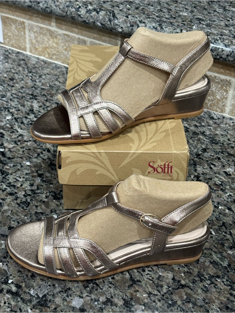Sofft Scarlet style sandals in Light Bronze
